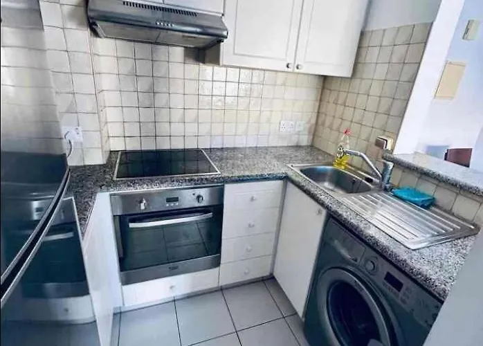 דירה Limnaria Oasis 206 - 1 Bedroom Poolside And Retreat פאפוס